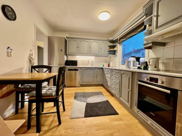Lejlighed With Fantastic View And Parking Tromsø