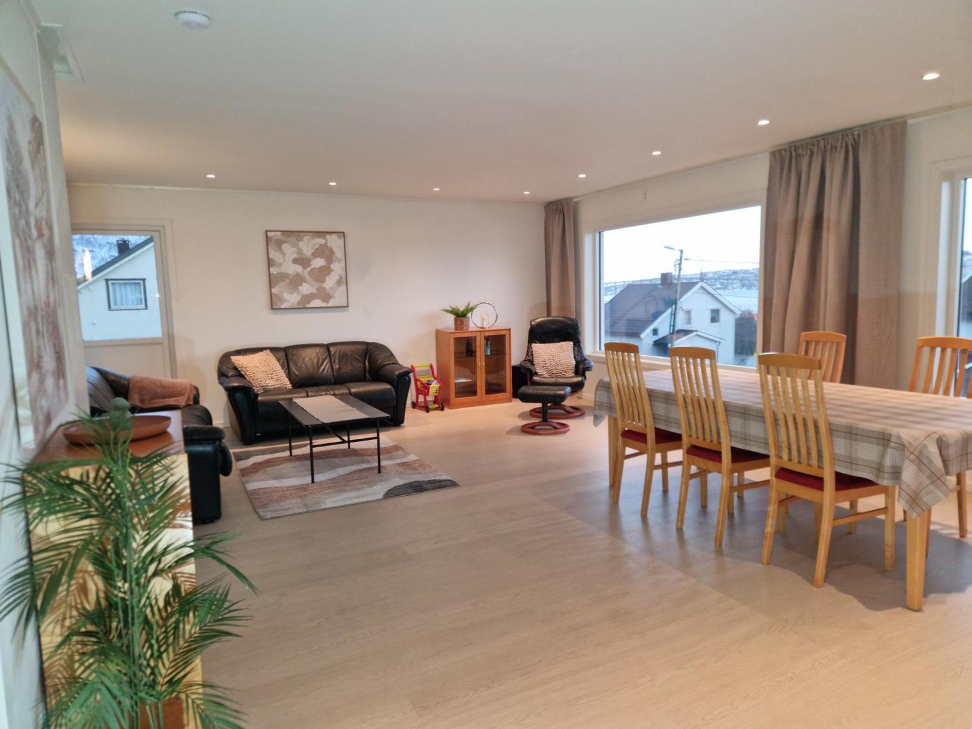 With Fantastic View And Parking Apartamento
